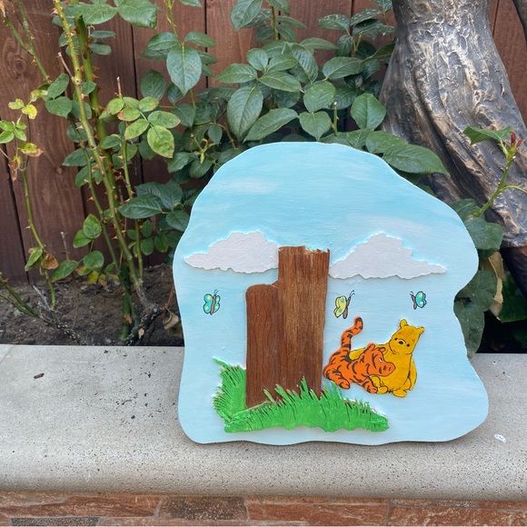 Winnie The Pooh and Tiger 3D Hand Painted Acrylic and Carving on Wood - Picture 4 of 8